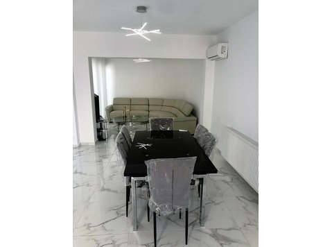 Four bedroom Maisonnette located in  Agios Thyconas and… - บ้าน
