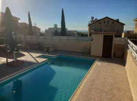 Lovely five bedroom villa in Ypsonas with swimming pool and… - Dom