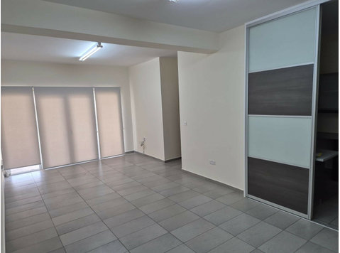 Lovely two bedroom apartment  in Mesa Geitonia is available… - Houses