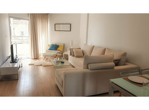 Luxury move-in ready 2 bedroom apartment now available.… - Къщи