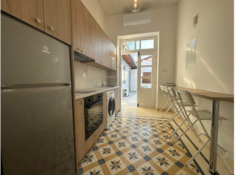 Newly fully renovated listed house which offers separate… - בתים