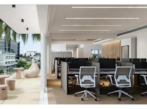 Newly renovated commercial office building available to… - Σπίτια