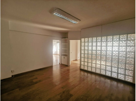 Nice office in Agia Zoni area in Limassol with covered area… - Huizen