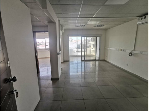 Nice office in Mesa Gitonia  area in Limassol with covered… - Talot