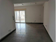 Office in Mesa Gitonia in Limassol with covered area 115… - Casas