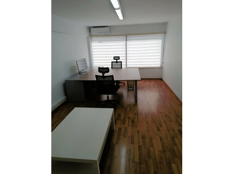 Perfectly located in  the center of  Limassol town, close… - Häuser