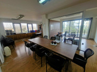 Situated on the 4th floor of a 4-storey corner building in… - Σπίτια