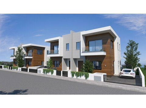 The Residences are located at the heart of Limassol’s… - منازل