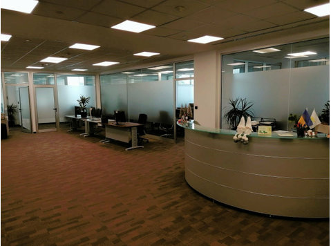The office is fully furnished and equipped with the… - گھر