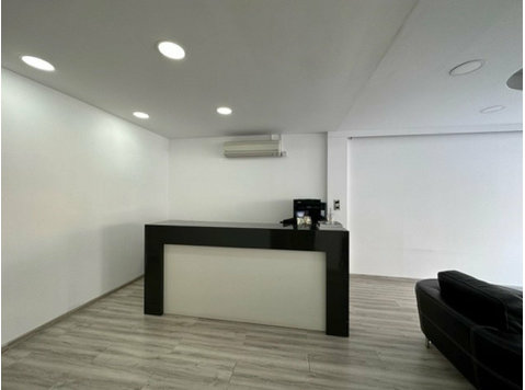 These office premises are in the sought after location of… - Hus