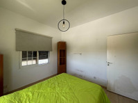 This charming two bedroom apartment in Ekali offers a cozy… - Dom