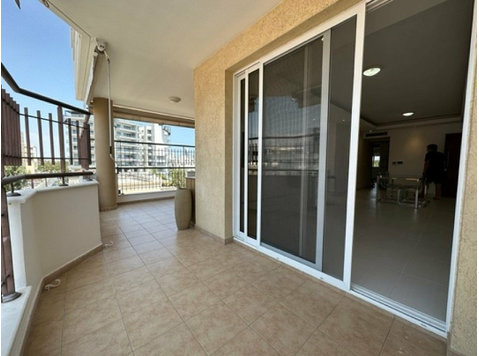 This lovely well-appointed 3 bedroom apartment is in the… - منازل