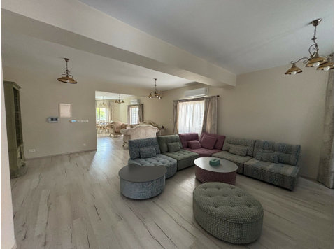 This spacious detached house in Mesa Geitonia is now… - Houses