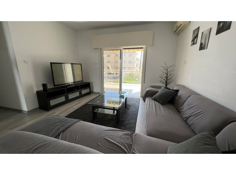 Two-bedroom apartment in Agios Nikolaos area, Limassol. The… - Hus