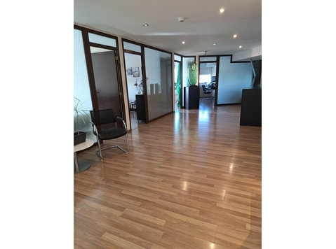 We are pleased to offer a spacious office for rent in the… - Müstakil Evler