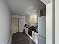 We are pleased to present this beautifully serviced office… - Къщи