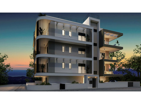 A brand new residential building located in Agios Nikolas… - Hus