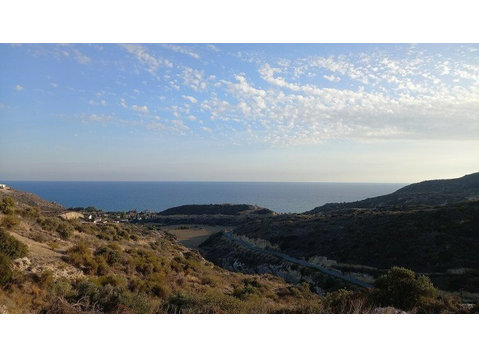 A large piece of land comprising 50732m2 is now on the… - Σπίτια