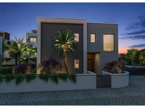 A lush new project of twelve luxurious villas, situated in… - வீடுகள் 