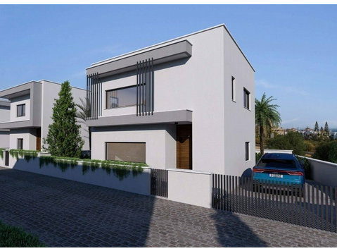 A lush new project of twelve luxurious villas, situated in… - Σπίτια