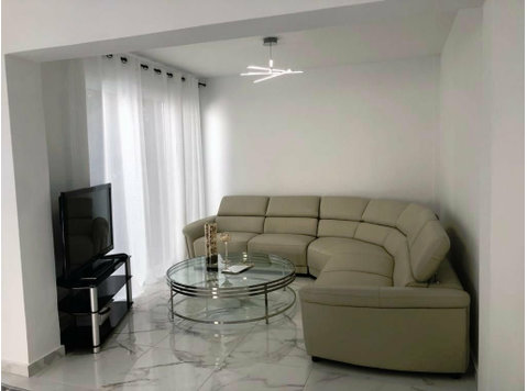 Beautiful 4 bedroom 160sqm maizonnette located in Pyrgos… - บ้าน