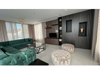 Brand new, fantastic, spacious house in a new-built area in… -  	家