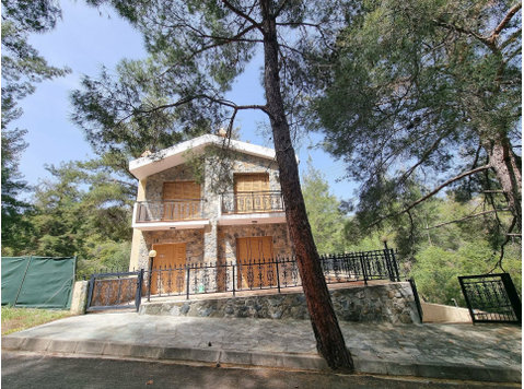 For sale a beautiful 3 bedroom house in the serene Moniatis… - Müstakil Evler