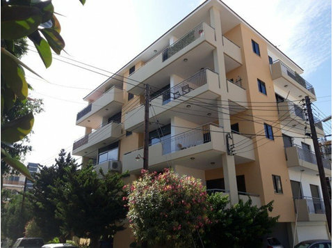 Great opportunity to own nice big and fully renovated… - Kuće