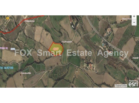 Land 4014sqm for sale in Pissouri area with 10% cover and… - گھر