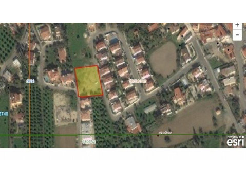 Nice big residential plot for sale in Kolossi area, located… - منازل