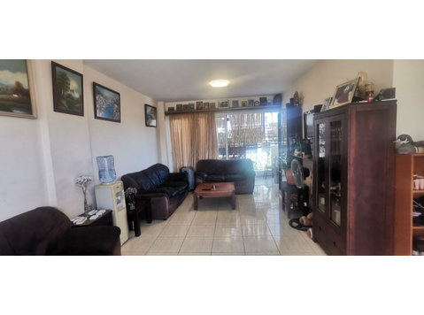 Nice two bedroom apartment in Tsiflikoudia area in Limassol… - Talot