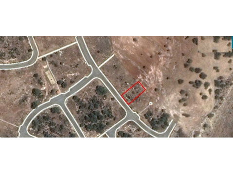 Plot available in Pissouri village, in Limassol.The plot… - Houses