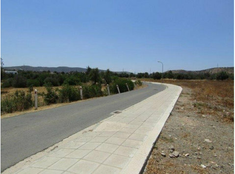 Plot of land available in the quiet residential area of… -  	家