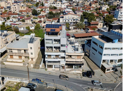 Residential building located in Mesa Geitonia, of Limassol… - בתים
