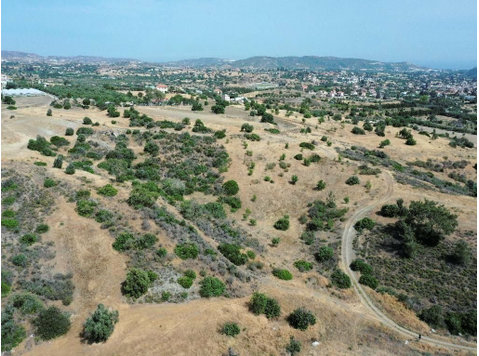 Residential land in Pyrgos village in Limassol.
The land… - Case