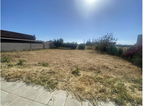 Residential plot available in a quiet area of  Asomatos.… - Houses