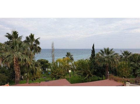 Seafront property available in the lovely location of… - Case