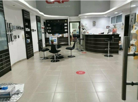 Shop in Agia Zoni area in Limassol with covered area 109… - Majad
