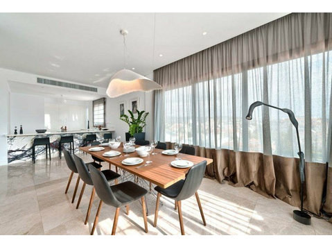 The apartment consists from a living/dining area, an open… - خانه ها