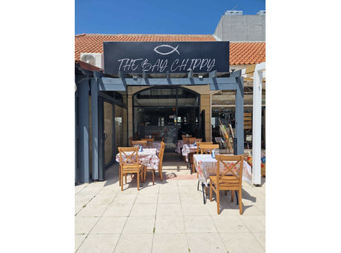 The restaurant is fully licensed and is being sold as a… -  	家