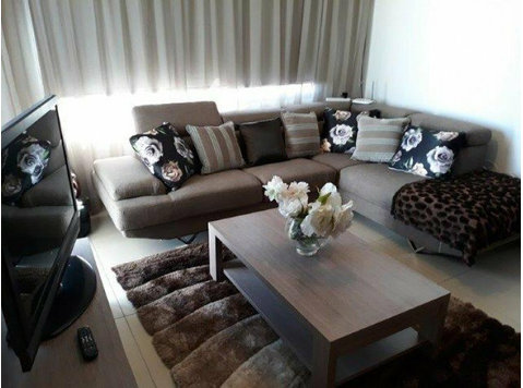 This beautiful three  bedroom penthouse  apartment  is… - Houses