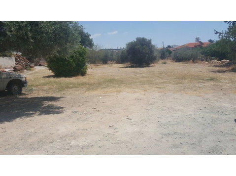 This is a big residential plot for sale in Ypsonas area.… - Talot