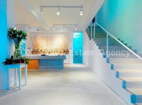 This is a fabulous building on a plot 536m² in a… - Müstakil Evler