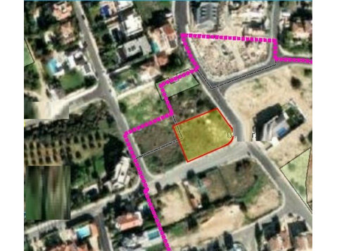 This lovely corner residential plot of flat land is in the… - Majad