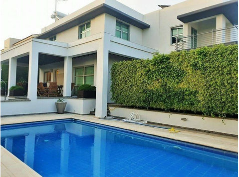 This stunning house is Located in Episkopi village and is a… - خانه ها
