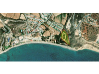 This stunning piece of land for sale in Pissouri, Limassol… - Nhà
