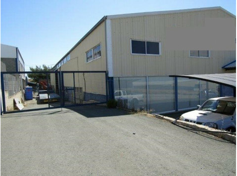Warehouse available in the Industrial area of Ypsonas.… - Houses