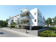 We are delighted to present this beautiful, modern,… -  	家