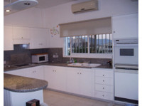 Rooms close to the University of Cyprus & the Cyprus Instit. - Pisos compartidos