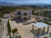A beautiful newly built, classic but contemporary 4 bedroom… - منازل